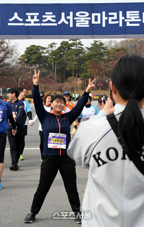 제15회 스포츠서울 마라톤대회, 인증샷은 남겨야지! [포토]