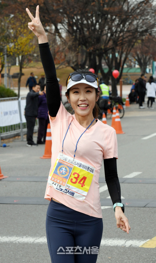 女하프 우승 이지윤...스포츠서울 마라톤대회! [포토]