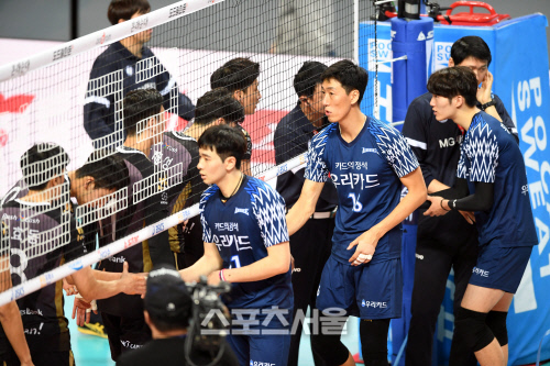 우리은행, 오늘은 역전승  [포토]