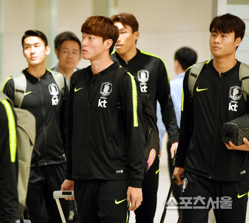 [포토] 황의조, 평가전 마치며 귀국~