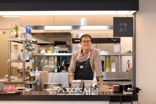 '이욱정PD가 식당을 열었다고?', 'KBS 키친스튜디오'의 食食한 도전[비즈엔터①]