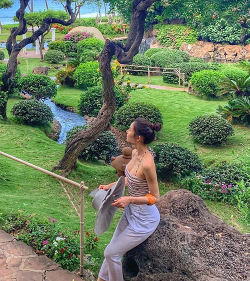 '글래머러스한 자태' 황승언, 완벽한 튜브톱 핏[★SNS]