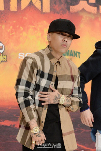 도끼, 경솔한 말 한마디에 발등을 찍히다 [SS이슈]