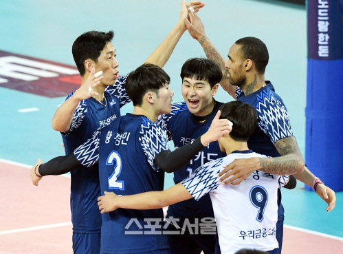 [포토] 우리카드 노재욱, 토스 좋았지?