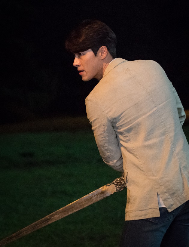 게임개발자가 본 '알함브라' 속 AR "현빈 렌즈 기술적으로 가능, CG 놀라워"