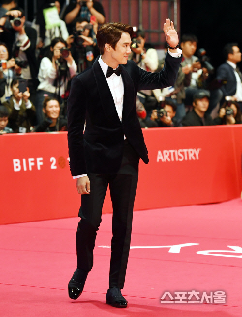 유연석, 오늘(12일) '최화정의 파워타임' 뜬다…뮤지컬 비하인드 공개[공식]