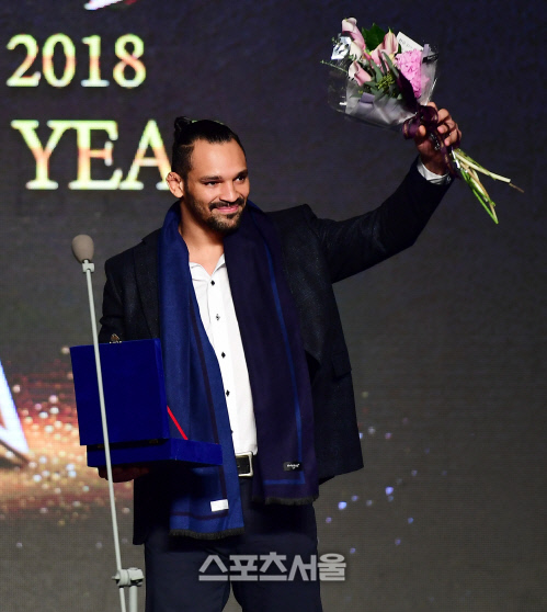 '700만뷰의 사나이' 미첼 페레이라, 2018 로드FC 'ROOKIE OF THE YEAR' 수상