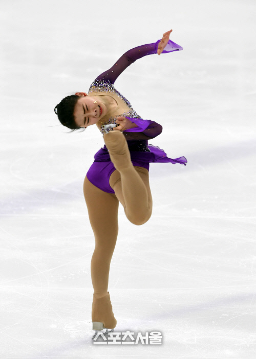 KB금융 전국 남녀피겨스케팅 김하늘...혼신의 연기[포토]