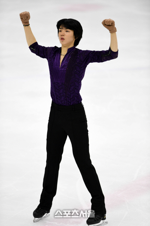 KB금융 전국 남녀피겨스케팅 차준환, 연기시작[포토]