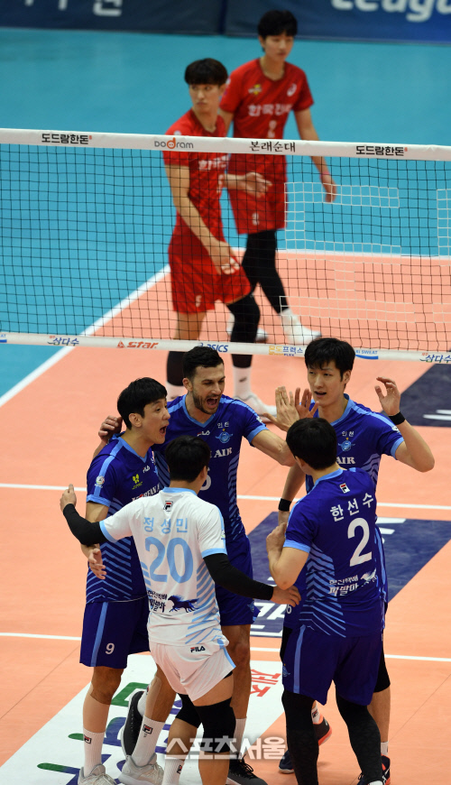 대한항공, 성탄절 승리를 향해 [포토]