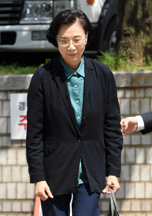 관세청, '밀수 혐의' 이명희·조현아·조현민 등 한진 일가 검찰 송치