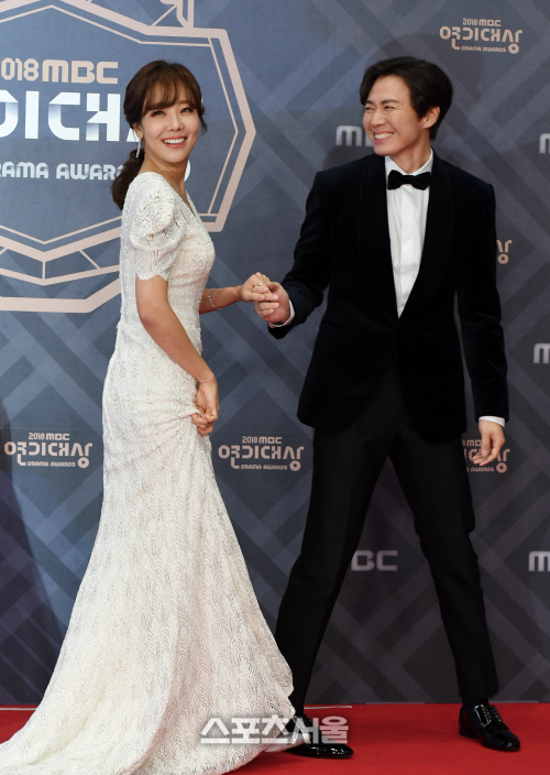 [포토] 소유진-연정훈 '웃음 가득' (MBC 연기대상)