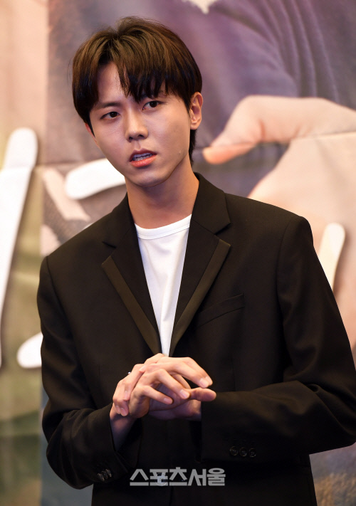 [포토] '최고의 치킨' 주우재, 불의의 사고로 손을 다쳤어요