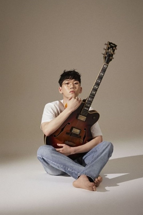 이요한, 팬과 부적절한 관계→전 여친 폭로→사과·활동 중단(종합)