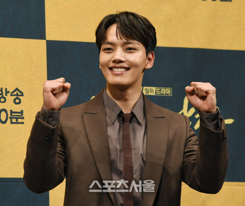 [포토] 여진구, 기백이 넘치는 포즈로~!