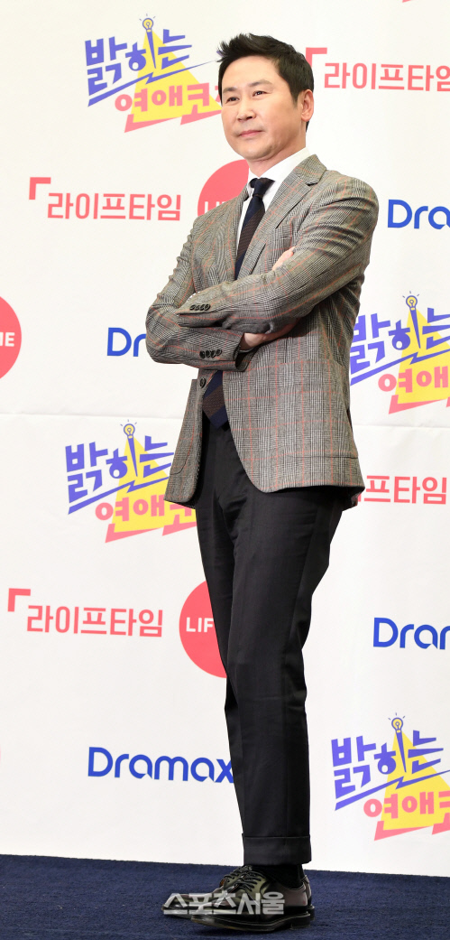 [포토] 신동엽, '연애탐정'의 멋진 포즈