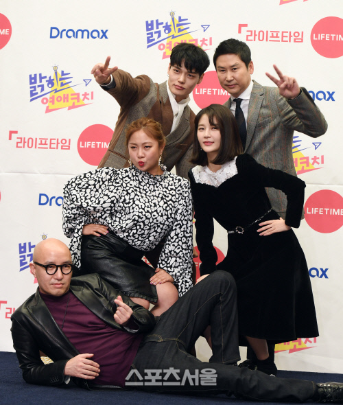 [포토] 개성 넘치는 \'밝히는 연애코치\'들