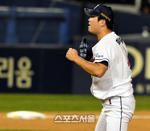 [포토] 두산 함덕주, 삼진으로 끝낸다!