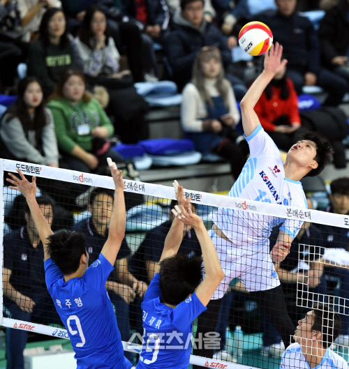 [포토] 대한항공 정지석, 혼신의 힘을 다해!