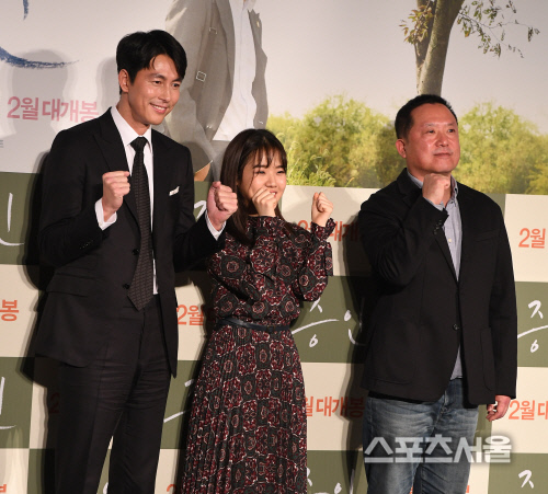 [포토] 정우성-김향기-이한 감독, '증인' 파이팅~!