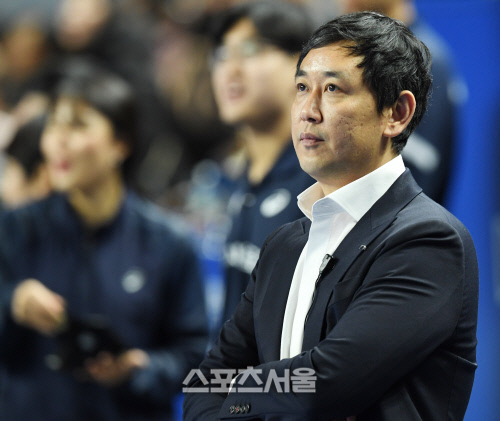 [포토] 현대캐피탈 최태웅 감독, 홈에서...질 수 없다!