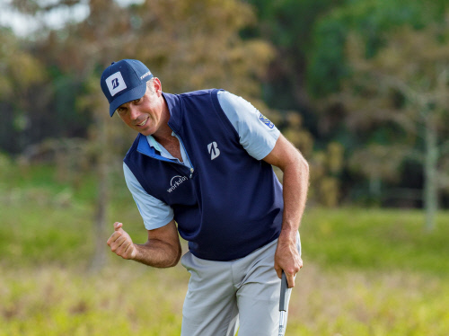 PGA 다승 1위된 '불혹' 맷 쿠처 "40대는 새로운 20대!"