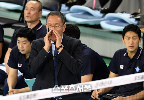 [포토] 박기원 감독 \'집중~\'