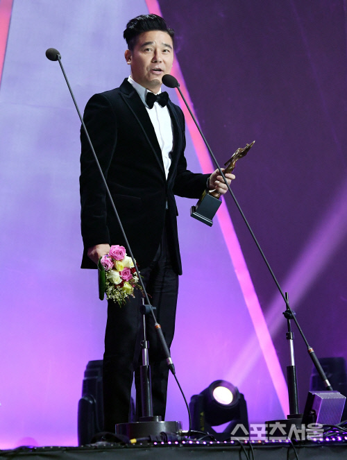 [포토] 임창정, 내년엔 내가 아닌....내가 키운 후배가~!