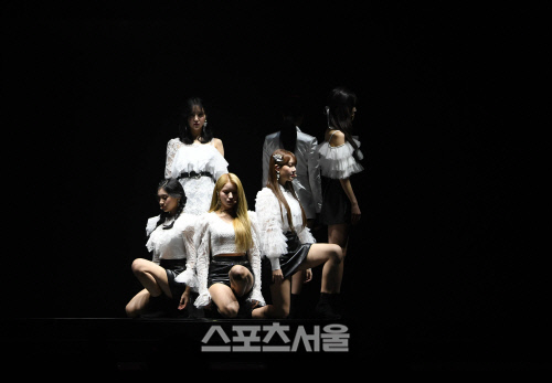 하이원 서울가요대상.. 흑과 백,여자친구[포토]