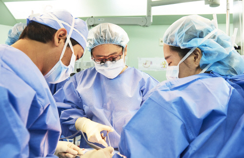 [SS헬스]20~30대 젊은 유방암 환자 늘고 있어 주의 필요