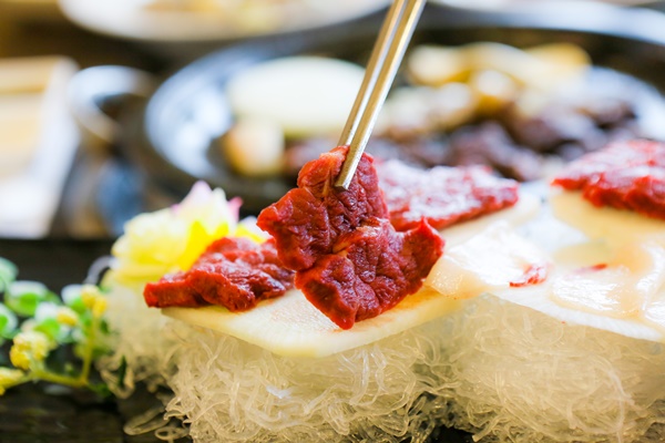 [스포츠서울 고객신뢰도대상:마리조아] ‘겨울 보양식의 백미’ 1등급 제주마로 요리한 제주도 말고기 맛집	