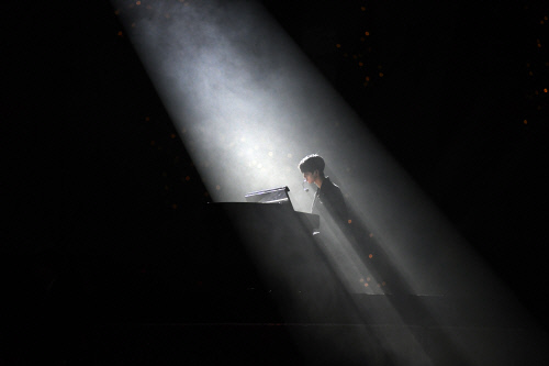 하이원 서울가요대상..피아노맨 배진영[포토]