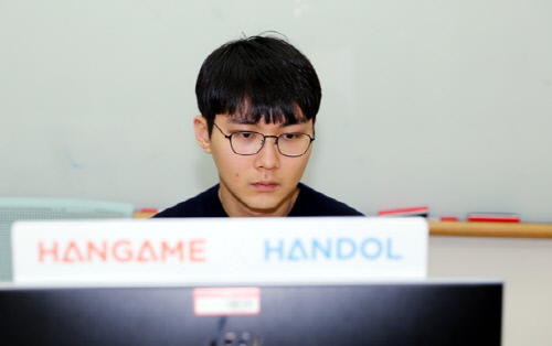 [흑돌백돌]4연승 NHN 바둑AI '한돌', 23일 신진서와 마지막 대국 外