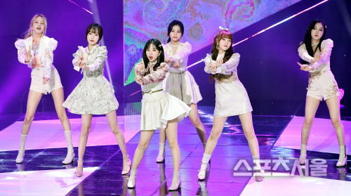 [포토] 여자친구, 새해 첫...1위?