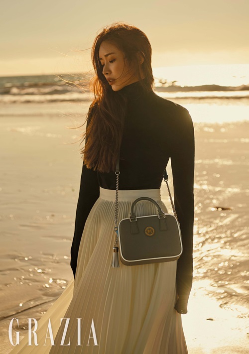 '사복 천재' 차정원, 화보서도 남다른 패션으로 시선 강탈