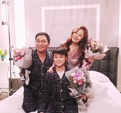 오나라, 'SKY캐슬' 마지막 촬영 인증샷 "울컥 몰려올 것 같아" 