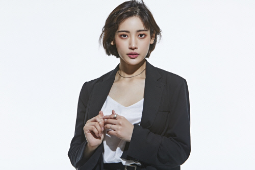 홍서영_프로필[제공-씨제스엔터테인먼트] (1)