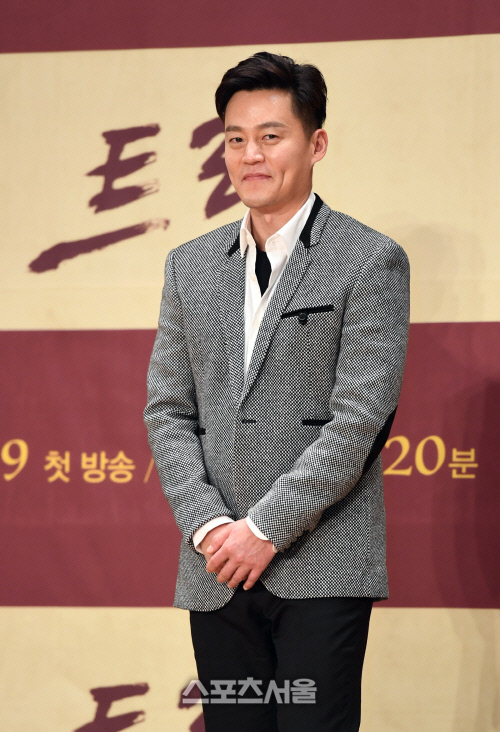 트랩 이서진, 다소곳하게[포토]