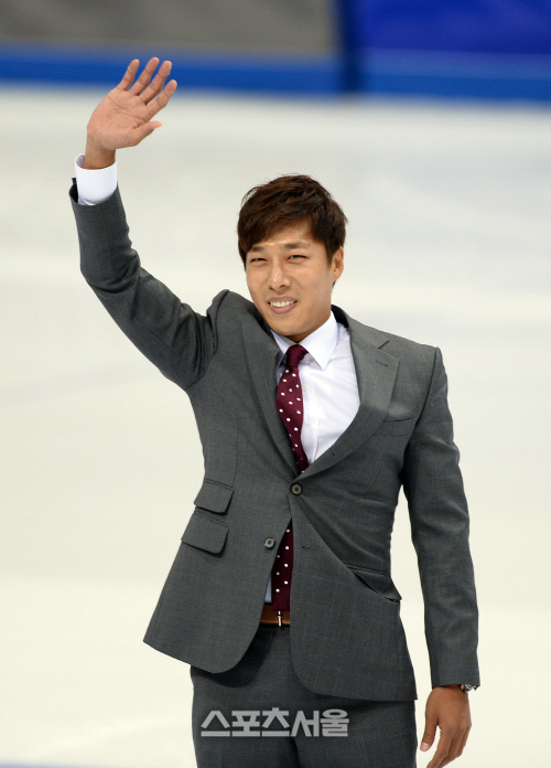 '친모 청부살해 청부’ 교사 "김동성에 5억 대 선물 줬다" 인정