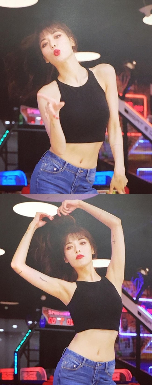 '이던 ♥' 현아, 군살 제로 '개미허리+탄탄 복근'[★SNS]