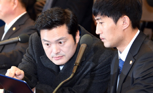 김태우 전 검찰 수사관 "이인걸 특감반장이 드루킹 USB 조사시켰다" 주장