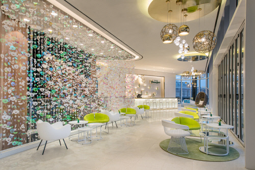 "타인이 하나되는 날, 밸런他人데이" 연인을 위한 특급호텔가 파티