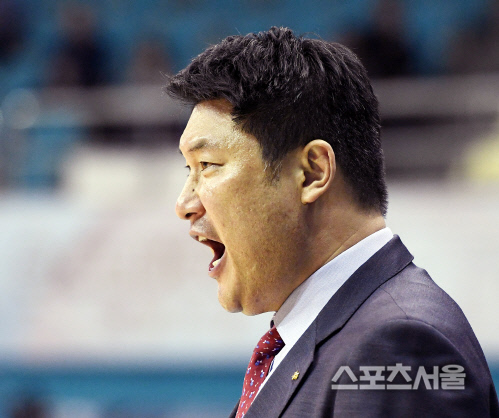 [포토] 안덕수 감독, 지수야~~~!