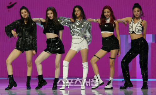 걸그룹 ITZY 데뷔, JYP의 준비된 막내![포토]