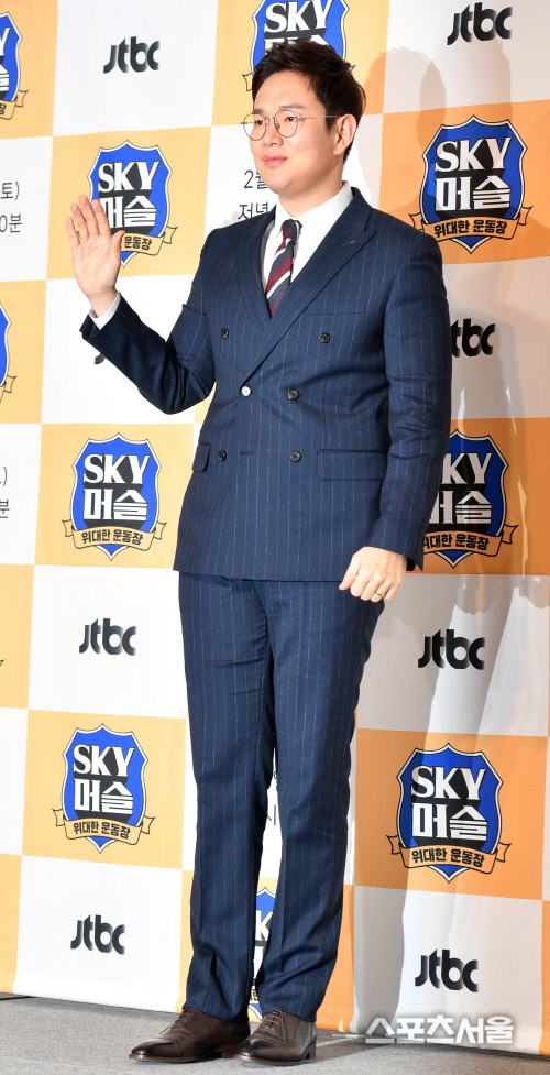 사회보다 포토타임 무대오른 장성규 아나운서[포토]