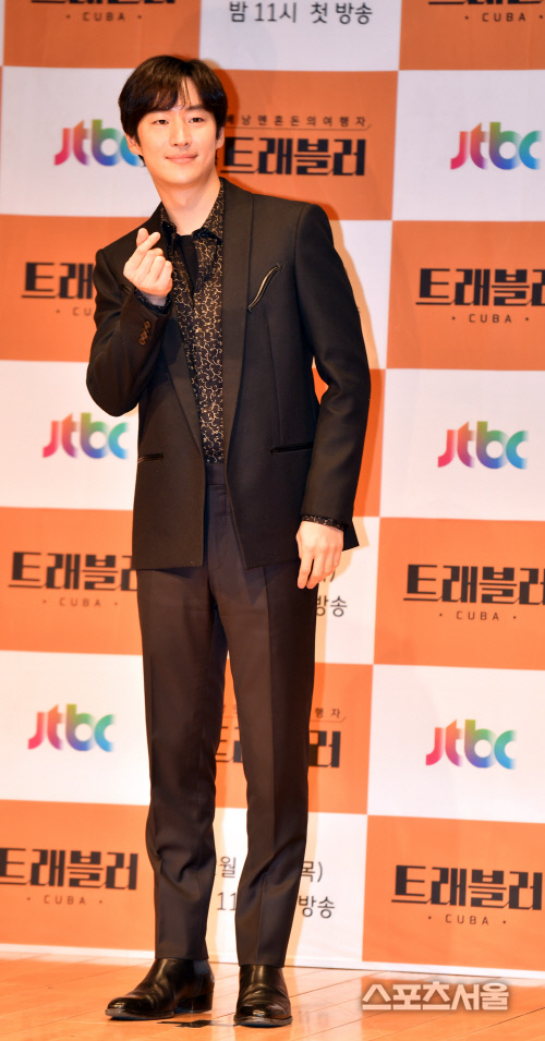 JTBC '트래블러' 이제훈 '생애 최고의  여행이었습니다'[포토]