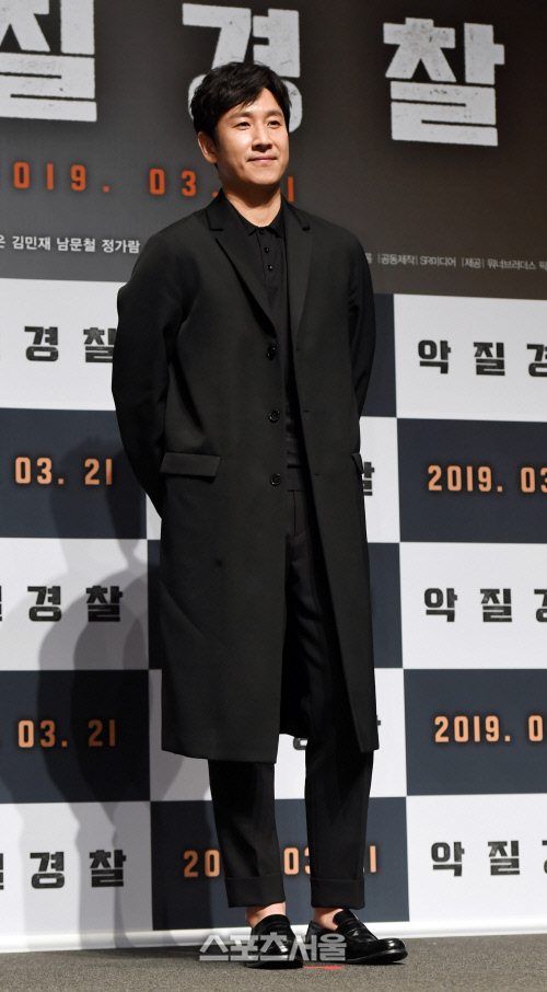 [포토] 이선균 '흐믓 미소'