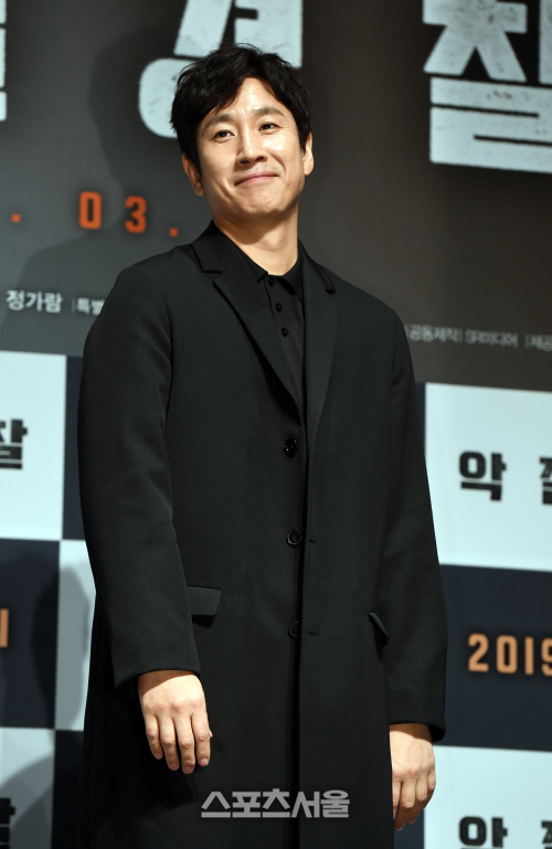 [포토] 이선균, 이번엔 '악질경찰' 연기