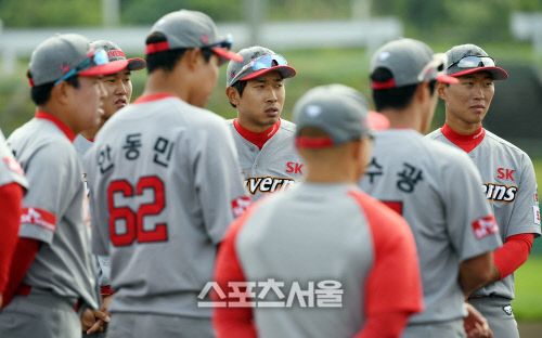 SK 고종욱, 분위기 좋아요~[포토]