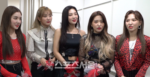 아, '제기왕 이천수' 최대 위기 맞다…'레드 벨벳' 깜짝 등장